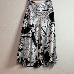 Lane Bryant Black & White Abstract Midi Skirt – Size 16 Made in USA